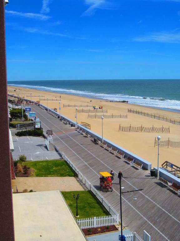 Beach Plaza Hotel Ocean City Exterior photo